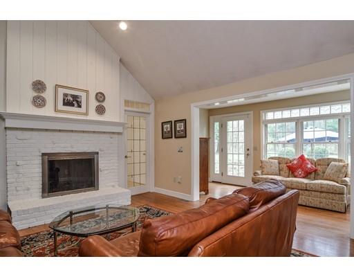 15 Gibbon Road Hopkinton, MA 01748 - Photo 9 of 30 Gallery Image 9