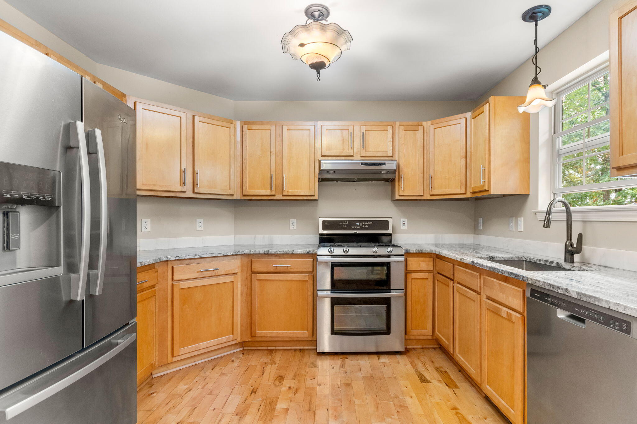4708 Brookside Road Fenton, MI 48430 - Photo 9 of 41 006