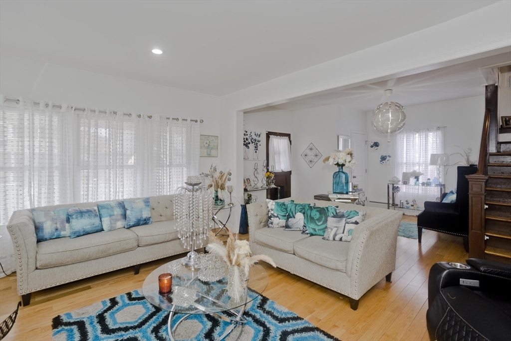 29 Eddywood Street Springfield, MA 01118 - Photo 14 of 41