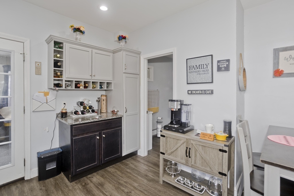 29 Eddywood Street Springfield, MA 01118 - Photo 19 of 41