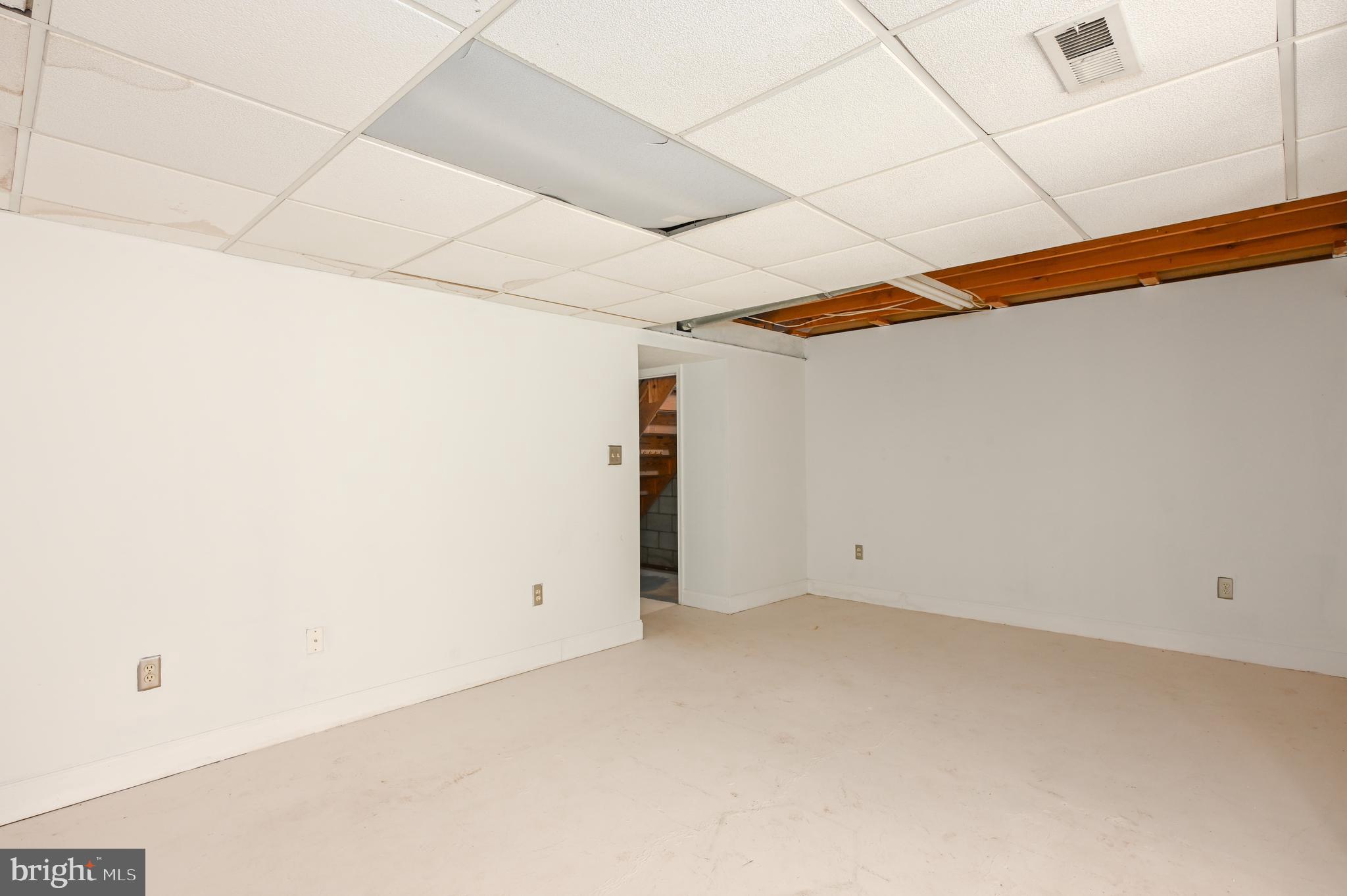 22 Morning Court Rosedale, MD 21237 - Photo 29 of 42 a view of empty room