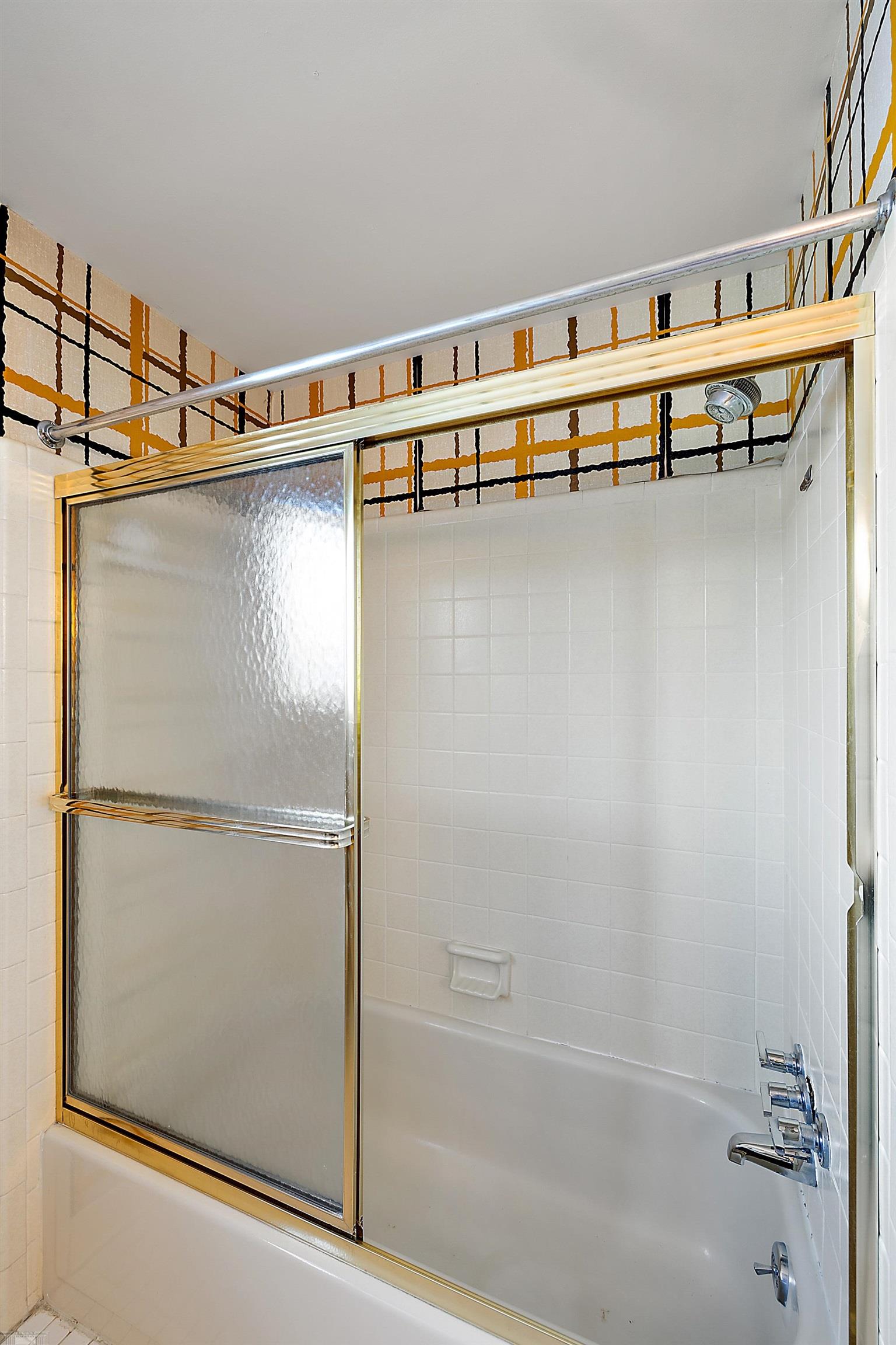 656 Canterbury Road Grosse Pointe Woods, MI 48236 - Photo 52 of 77