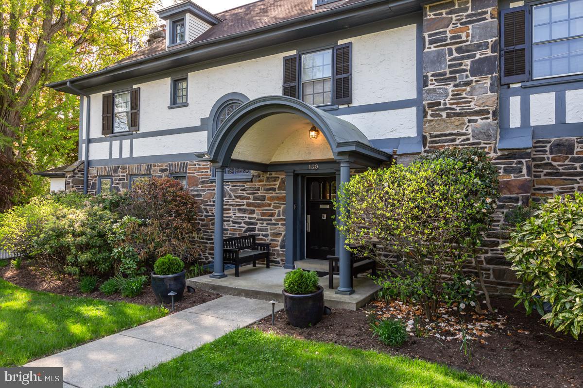 130 Derwen Road Bala Cynwyd, PA 19004 - Photo 3 of 54