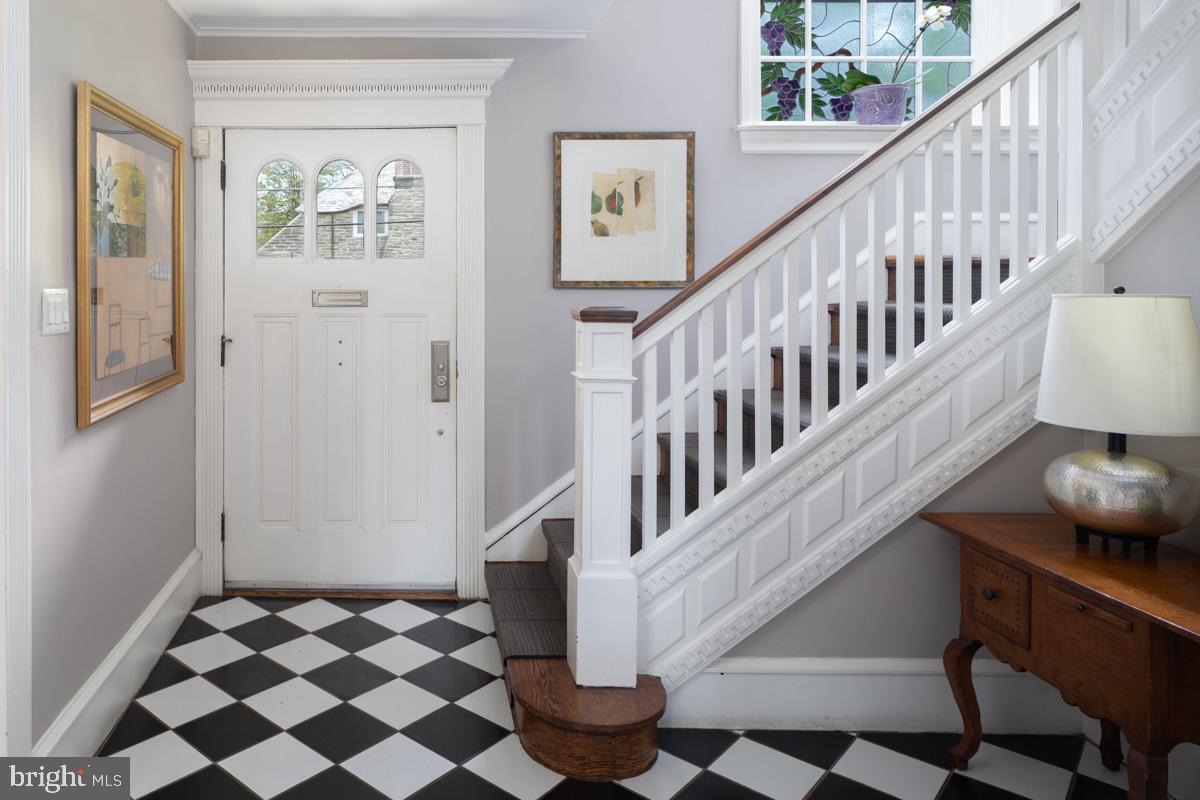 130 Derwen Road Bala Cynwyd, PA 19004 - Photo 4 of 54