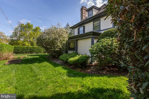 $1,399,000 | 130 Derwen Road, Bala Cynwyd, PA 19004