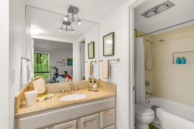 $215,000 | 2424 Larkspur Lane, Unit 216, Sacramento, CA 95825