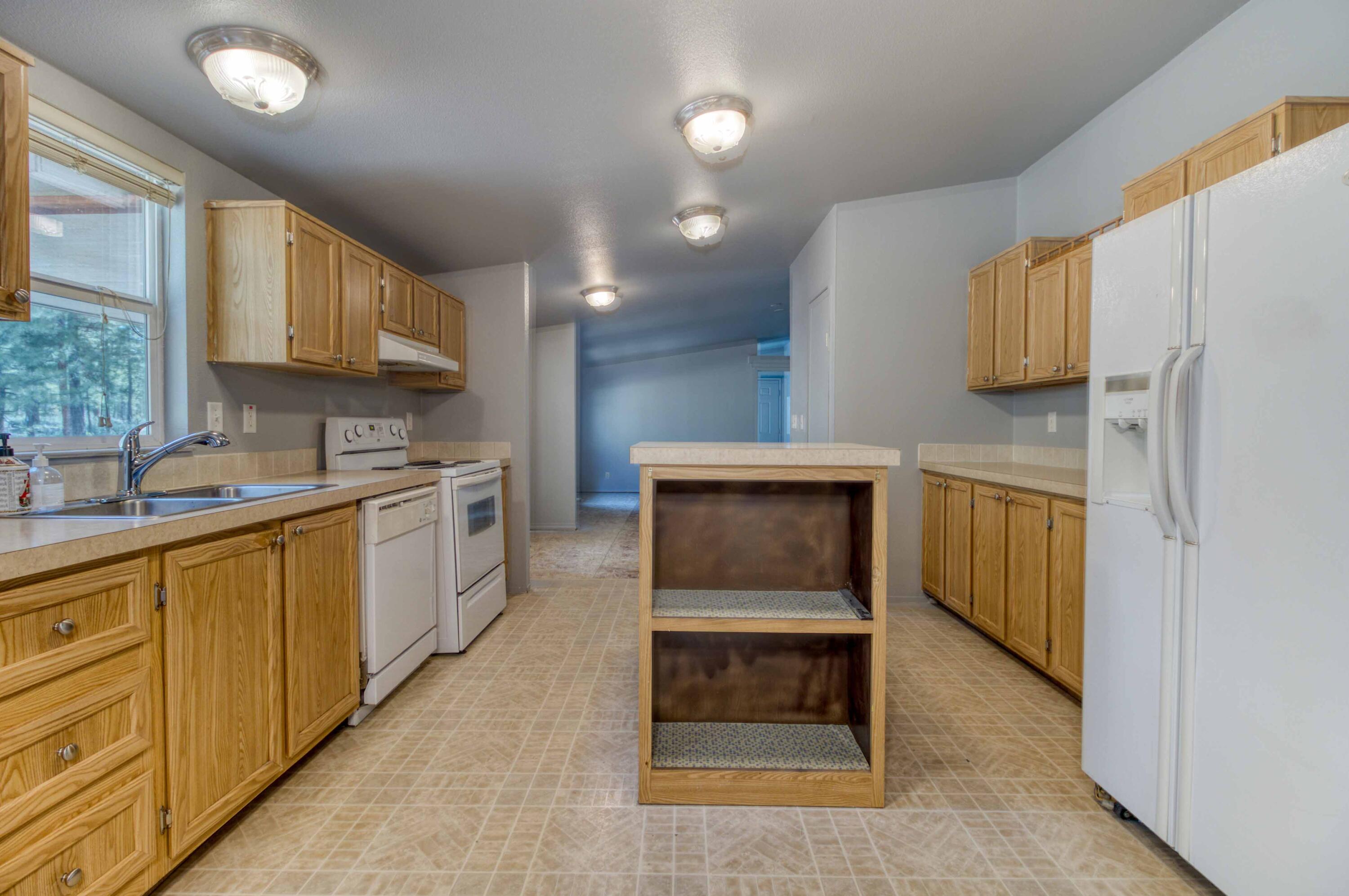 52084 Red Pine La Pine, OR 97739 - Photo 11 of 40 Kitchen view from Dining Room