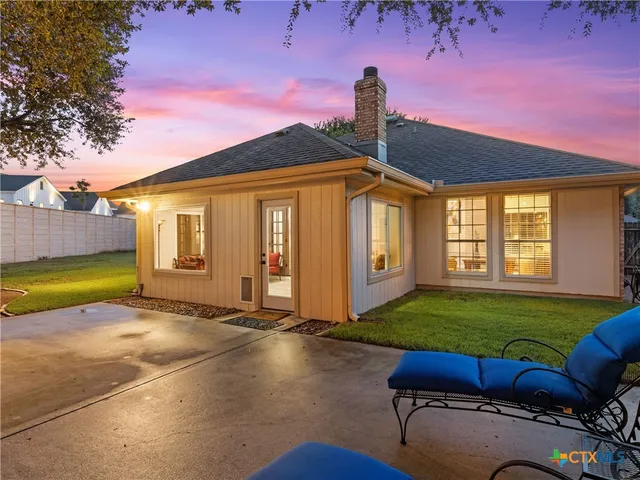 $695,000 | 1832 Sunnybrook Drive, New Braunfels, TX 78130