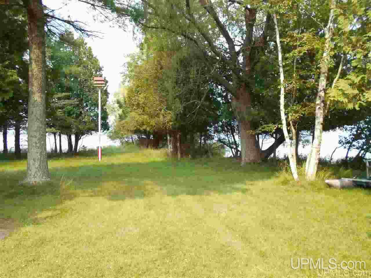 628 N West Gulliver Lake Road Gulliver, MI 49840 - Photo 4 of 27
