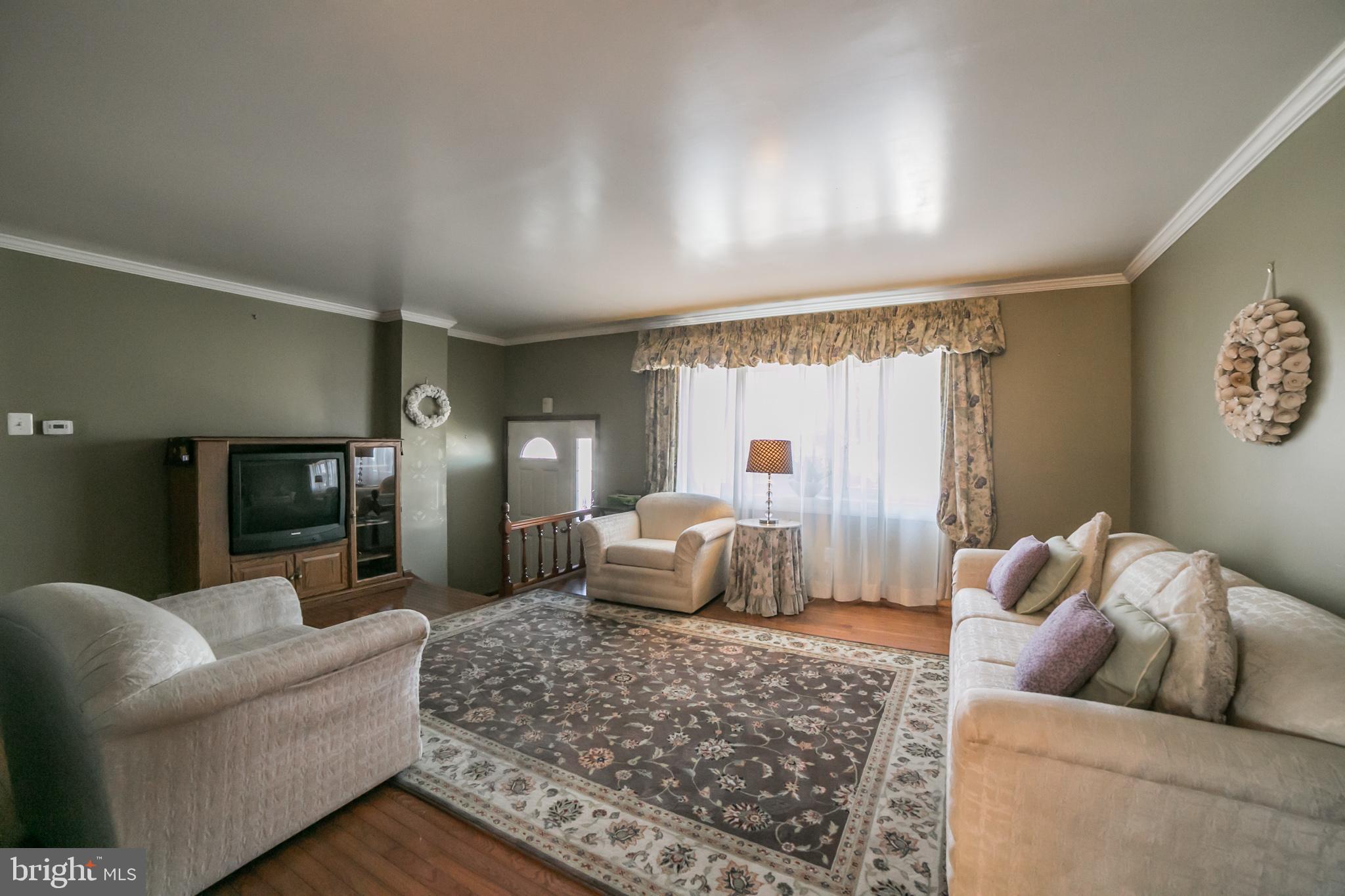 3331 Atmore Road Philadelphia, PA 19154 - Photo 3 of 29