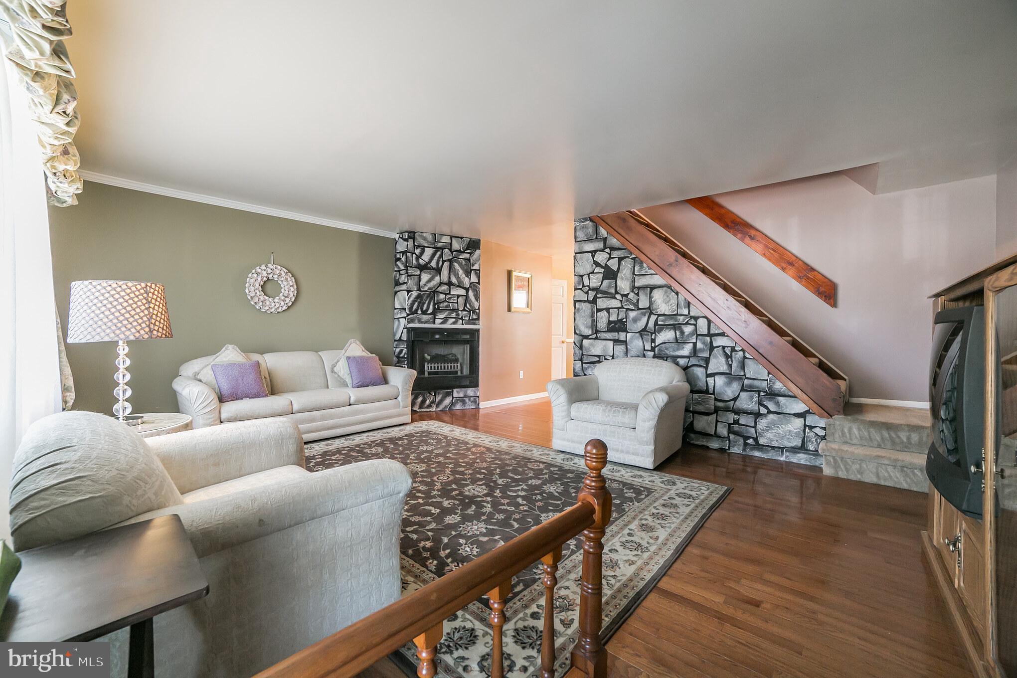 3331 Atmore Road Philadelphia, PA 19154 - Photo 4 of 29