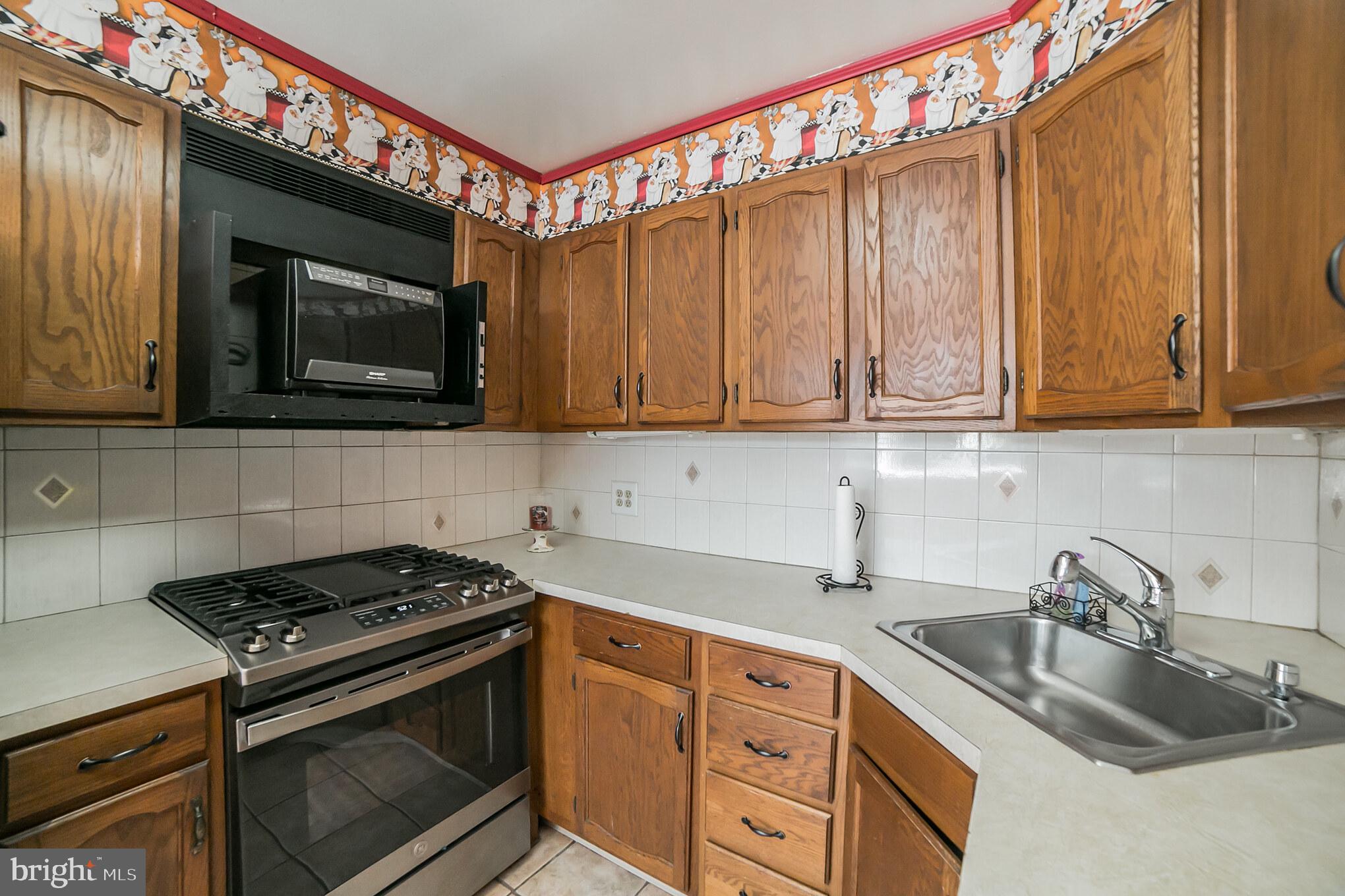 3331 Atmore Road Philadelphia, PA 19154 - Photo 7 of 29