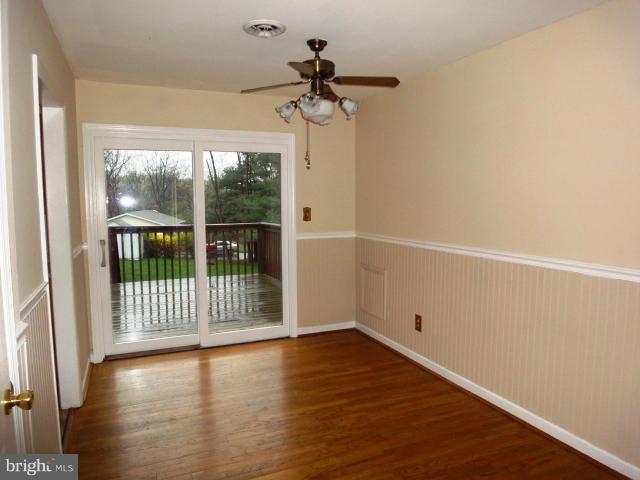 4810 Ridge Road Mount Airy, MD 21771 - Photo 5 of 12 Dining Room