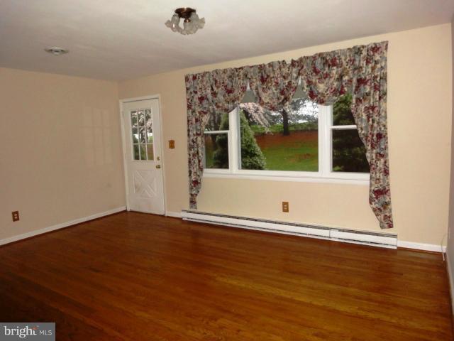 4810 Ridge Road Mount Airy, MD 21771 - Photo 8 of 12 Family Room