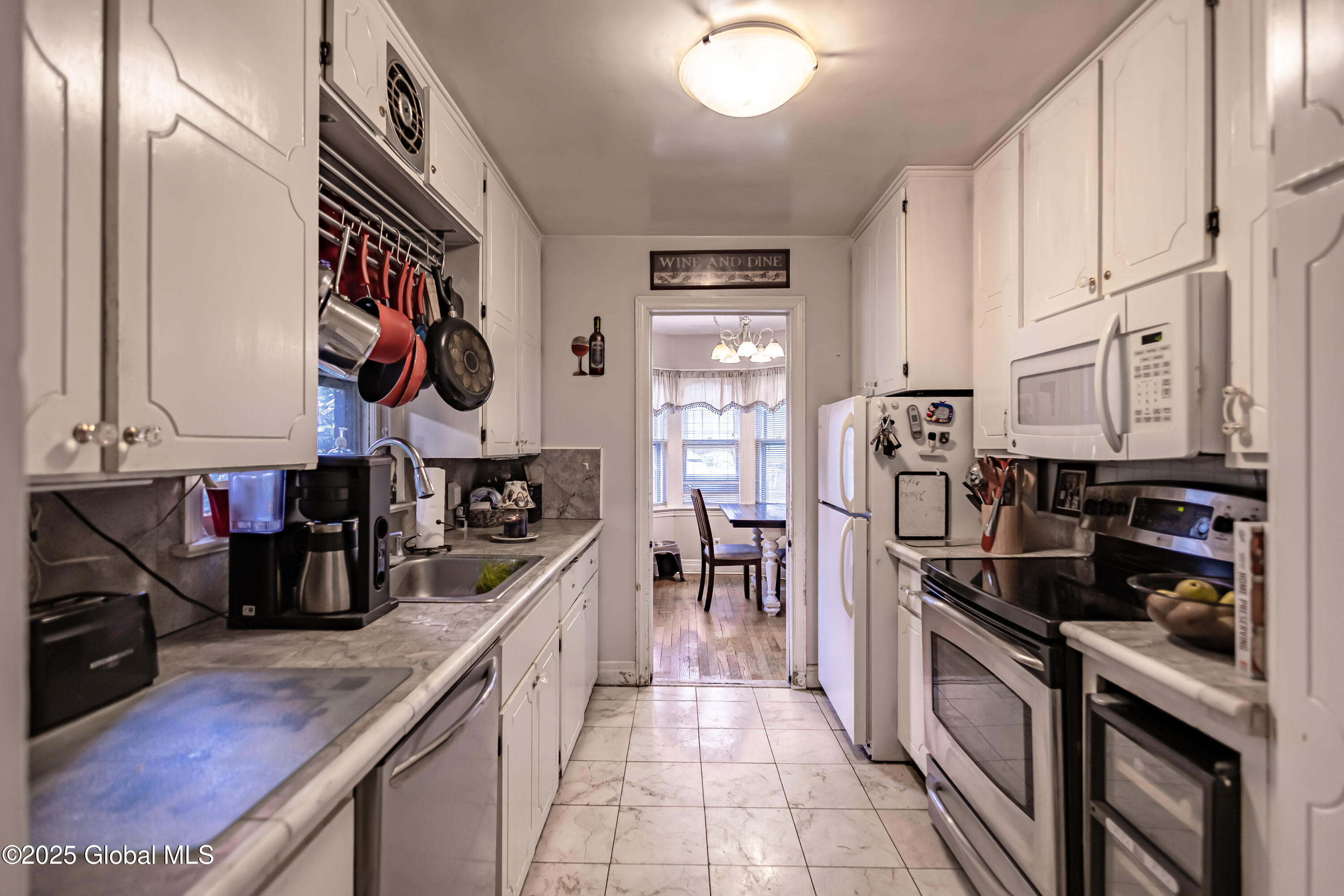 12 Onderdonk Road Schenectady, NY 12302 - Photo 12 of 35 0D2A2825-HDR