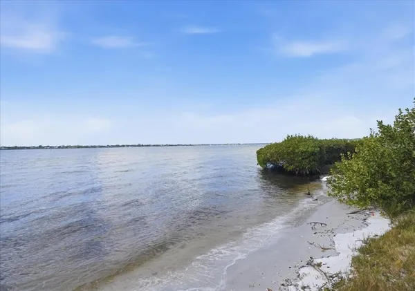 $1,375,000 | 2111 4th St Court West, Palmetto, FL 34221