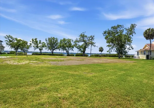 $1,375,000 | 2111 4th St Court West, Palmetto, FL 34221