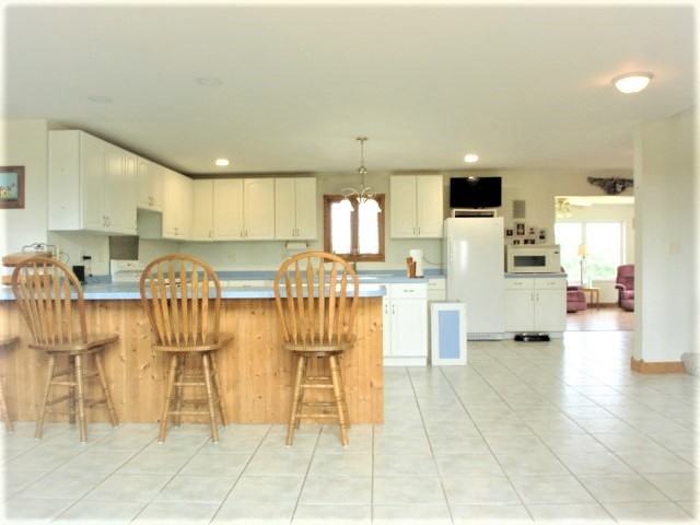 1924 Lenox Road Dixon, IL 61021 - Photo 2 of 24
