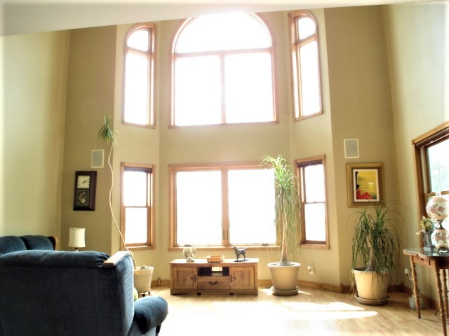 1924 Lenox Road Dixon, IL 61021 - Photo 4 of 24