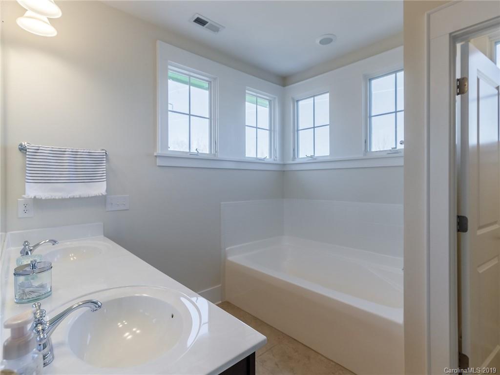 229 Coneflower Place Fort Mill, SC 29708 - Photo 26 of 36 Gallery Image 26