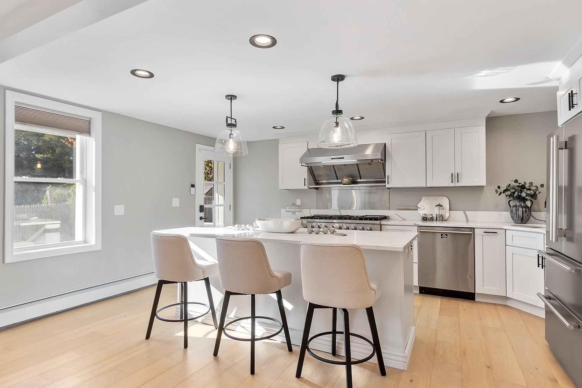 51 Fordway Derry, NH 03038 - Photo 13 of 60