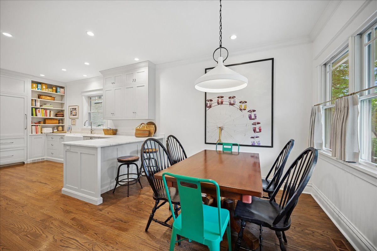 1249 Maple Avenue Wilmette, IL 60091 - Photo 14 of 43