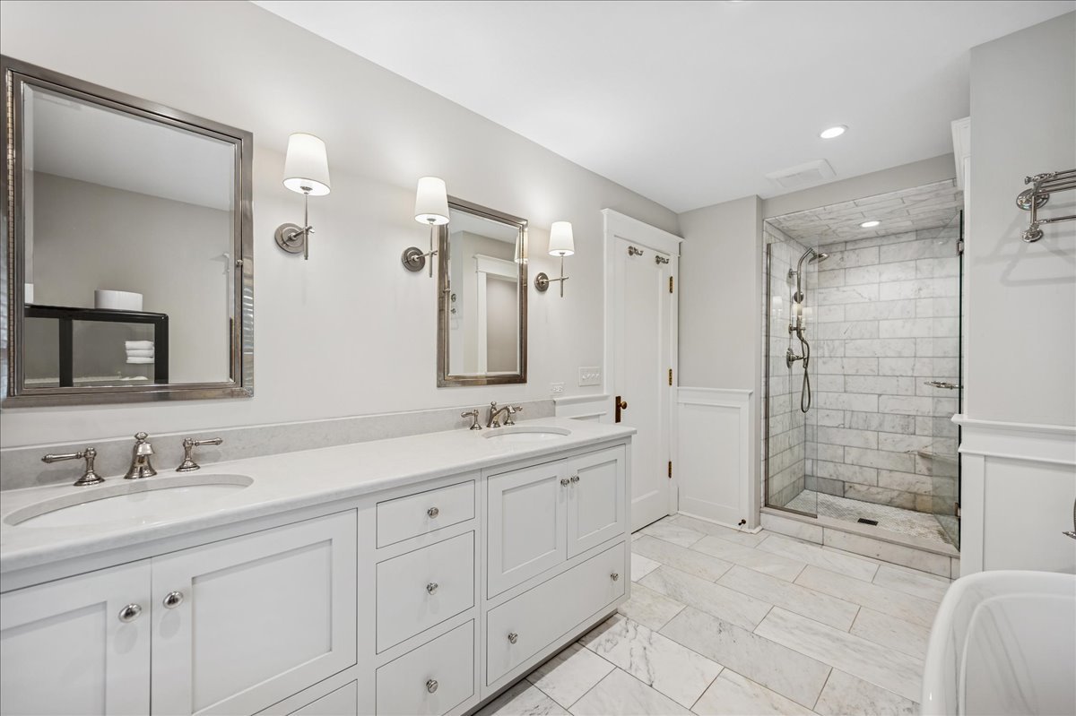 1249 Maple Avenue Wilmette, IL 60091 - Photo 22 of 43