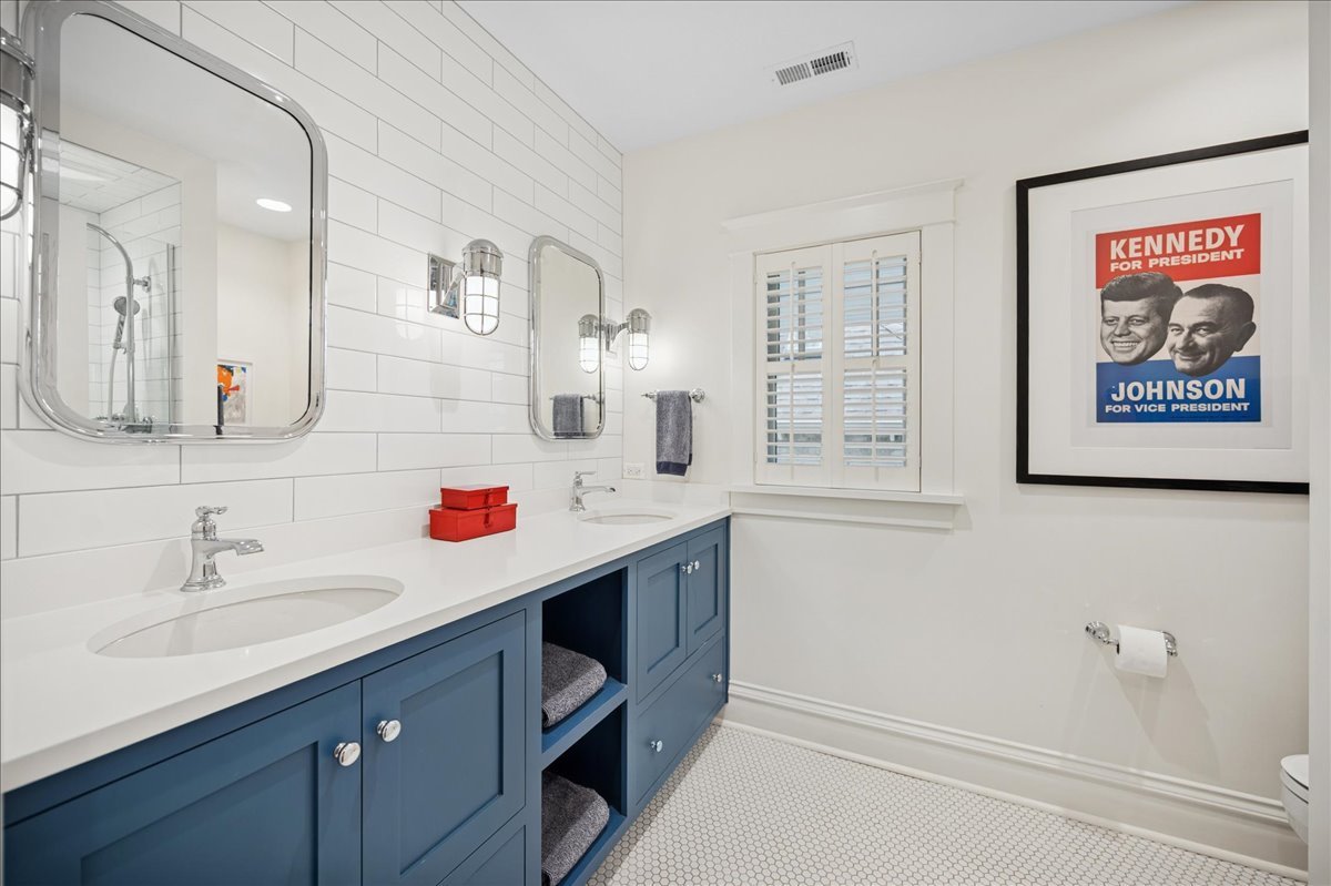 1249 Maple Avenue Wilmette, IL 60091 - Photo 25 of 43