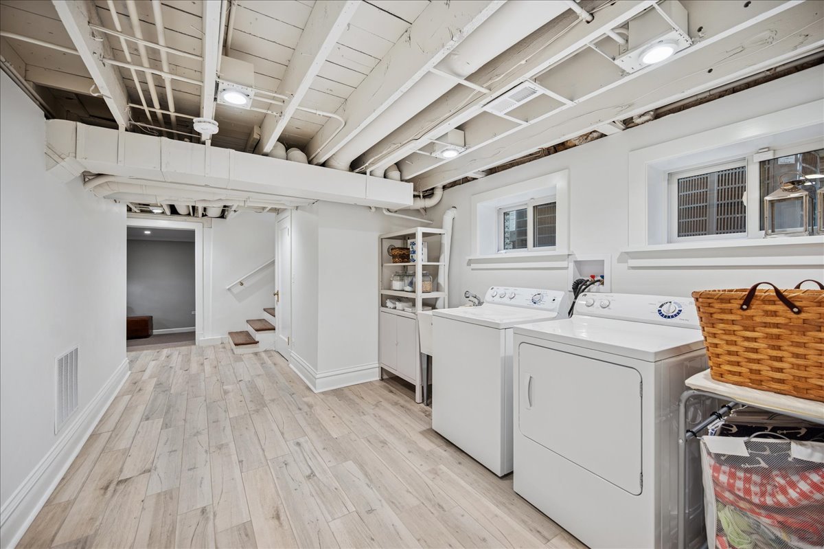 1249 Maple Avenue Wilmette, IL 60091 - Photo 34 of 43