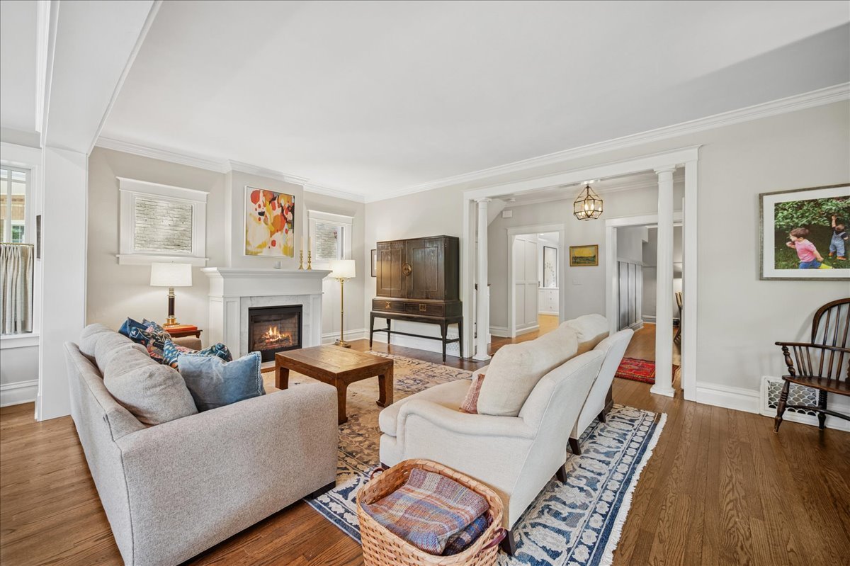 1249 Maple Avenue Wilmette, IL 60091 - Photo 7 of 43