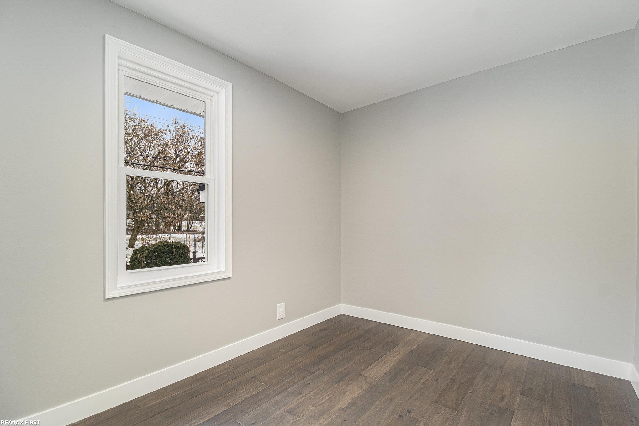 2196 Allerton Road Auburn Hills, MI 48326 - Photo 11 of 25 50133741-a438c6a3-ce56-4218-bea7-3fddb2664131.JPG