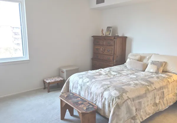 $187,500 | 850 Wellington Avenue, Unit 403, Elk Grove Village, IL 60007