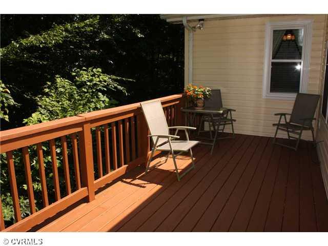 12103 Chatham Road Prince George, VA 23875 - Photo 7 of 18 Patio/Deck - It's like you are in a tree house - a cool spot to read or just enjoy the outdoors.