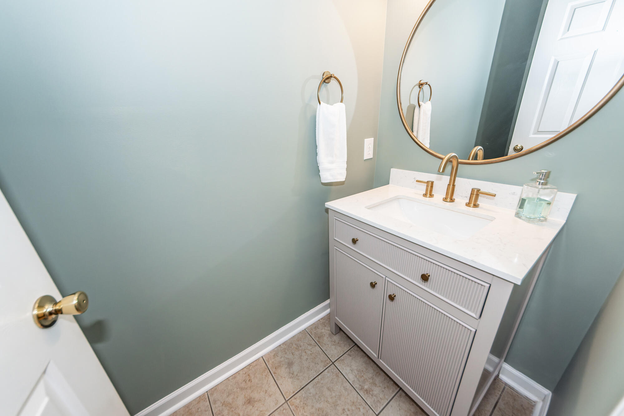 4020 Babbitt Street Charleston, SC 29414 - Photo 14 of 34 08