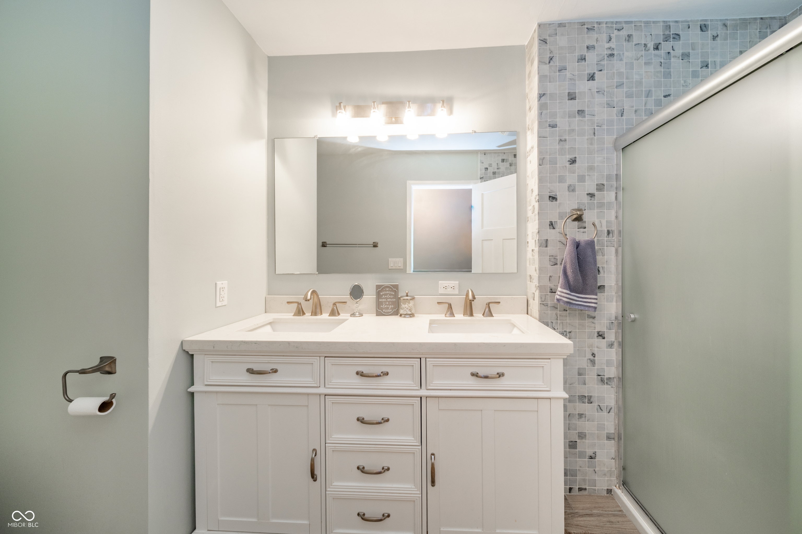 2409 Melody Lane Anderson, IN 46012 - Photo 26 of 35