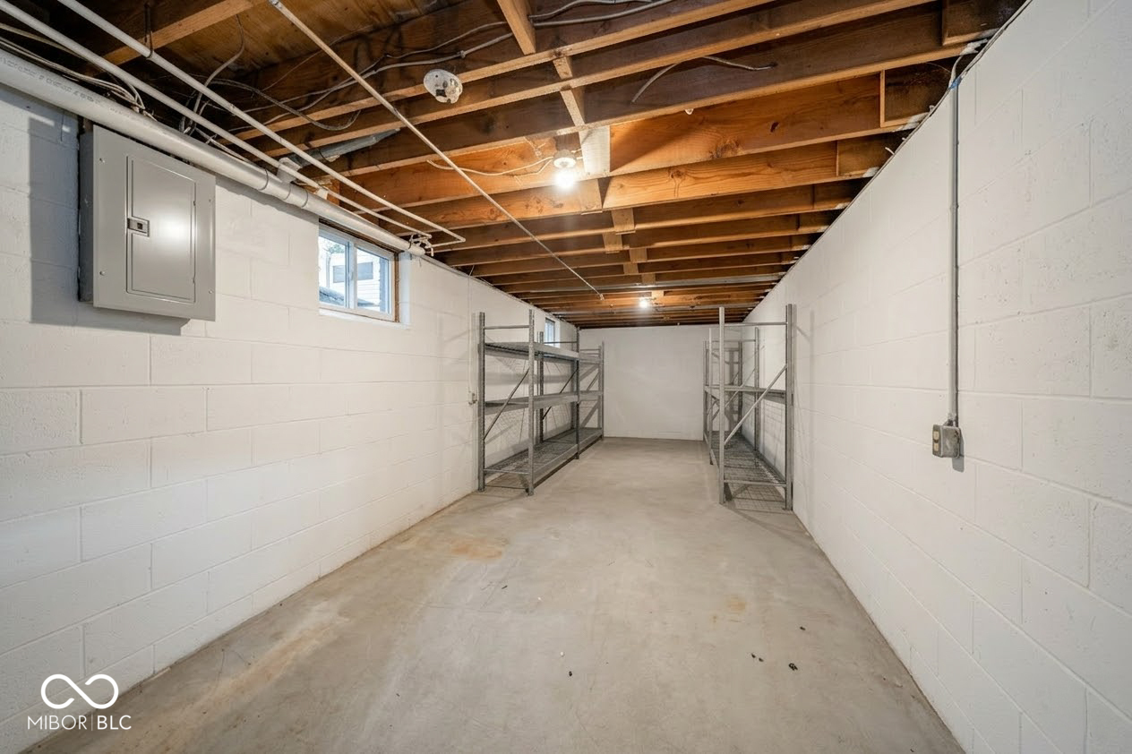 2409 Melody Lane Anderson, IN 46012 - Photo 32 of 35