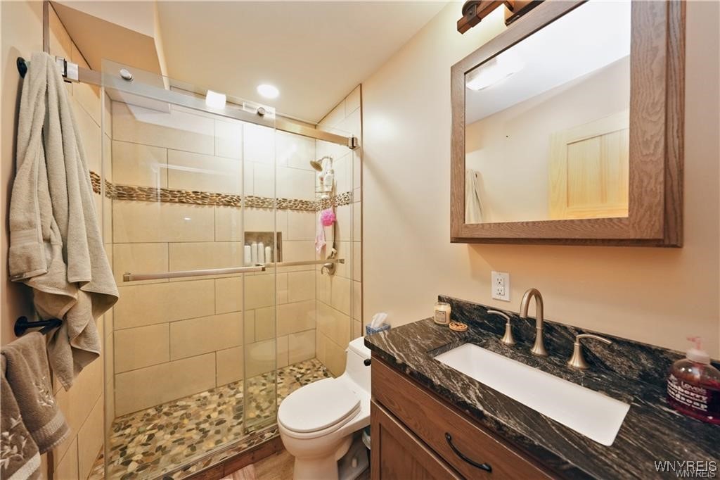 11920 Hanford Road Silver Creek, NY 14136 - Photo 15 of 38