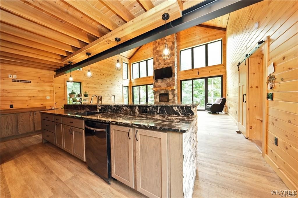 11920 Hanford Road Silver Creek, NY 14136 - Photo 5 of 38