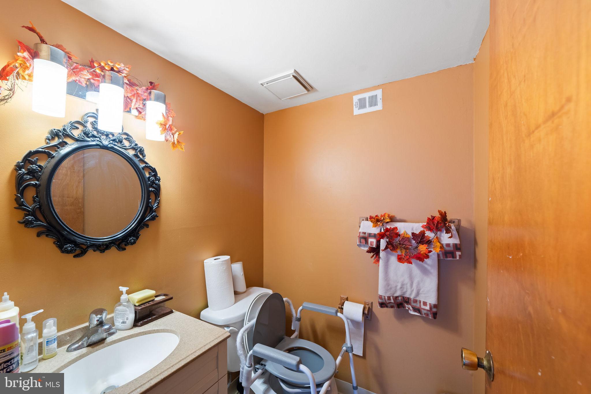 54 Georgetown Road Lindenwold, NJ 08021 - Photo 5 of 23