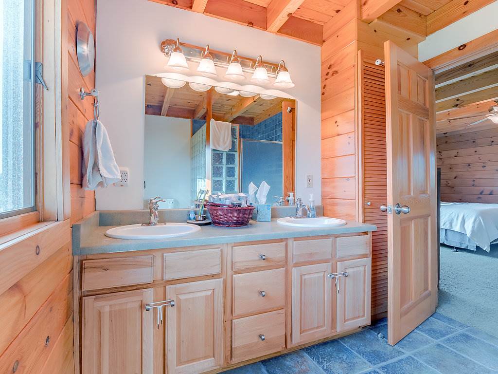 12519 Brandon Road Churubusco, IN 46723 - Photo 18 of 36