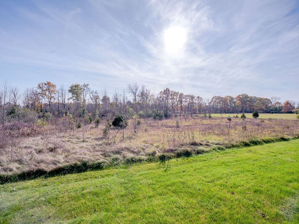 12519 Brandon Road Churubusco, IN 46723 - Photo 5 of 36