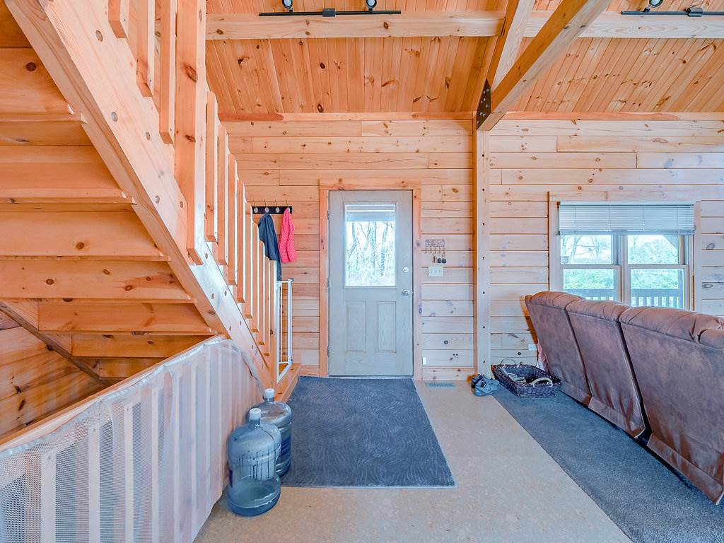 12519 Brandon Road Churubusco, IN 46723 - Photo 8 of 36