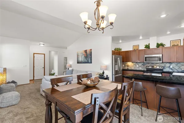 $475,000 | 814 10th Street Southeast, Puyallup, WA 98372