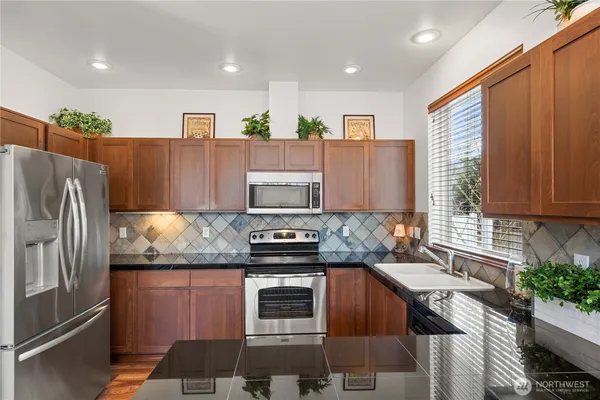 $475,000 | 814 10th Street Southeast, Puyallup, WA 98372