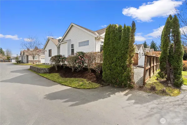 $475,000 | 814 10th Street Southeast, Puyallup, WA 98372