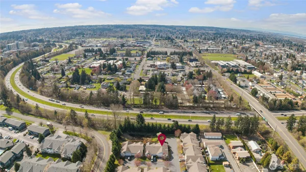 $475,000 | 814 10th Street Southeast, Puyallup, WA 98372