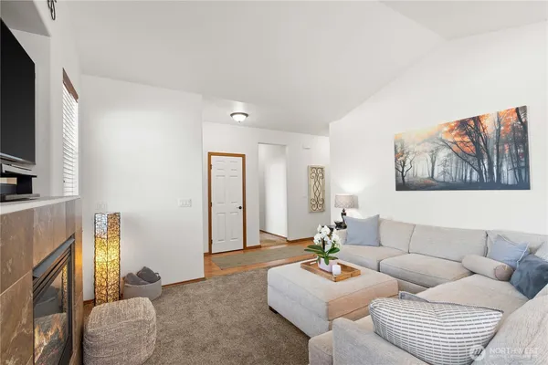 $475,000 | 814 10th Street Southeast, Puyallup, WA 98372