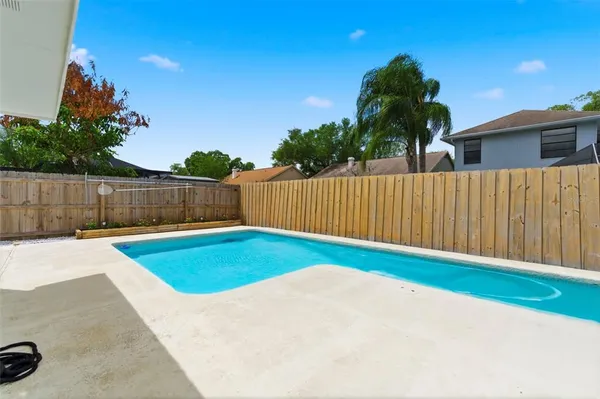$410,000 | 1925 Redbridge Drive, Brandon, FL 33511