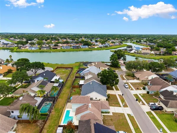 $410,000 | 1925 Redbridge Drive, Brandon, FL 33511