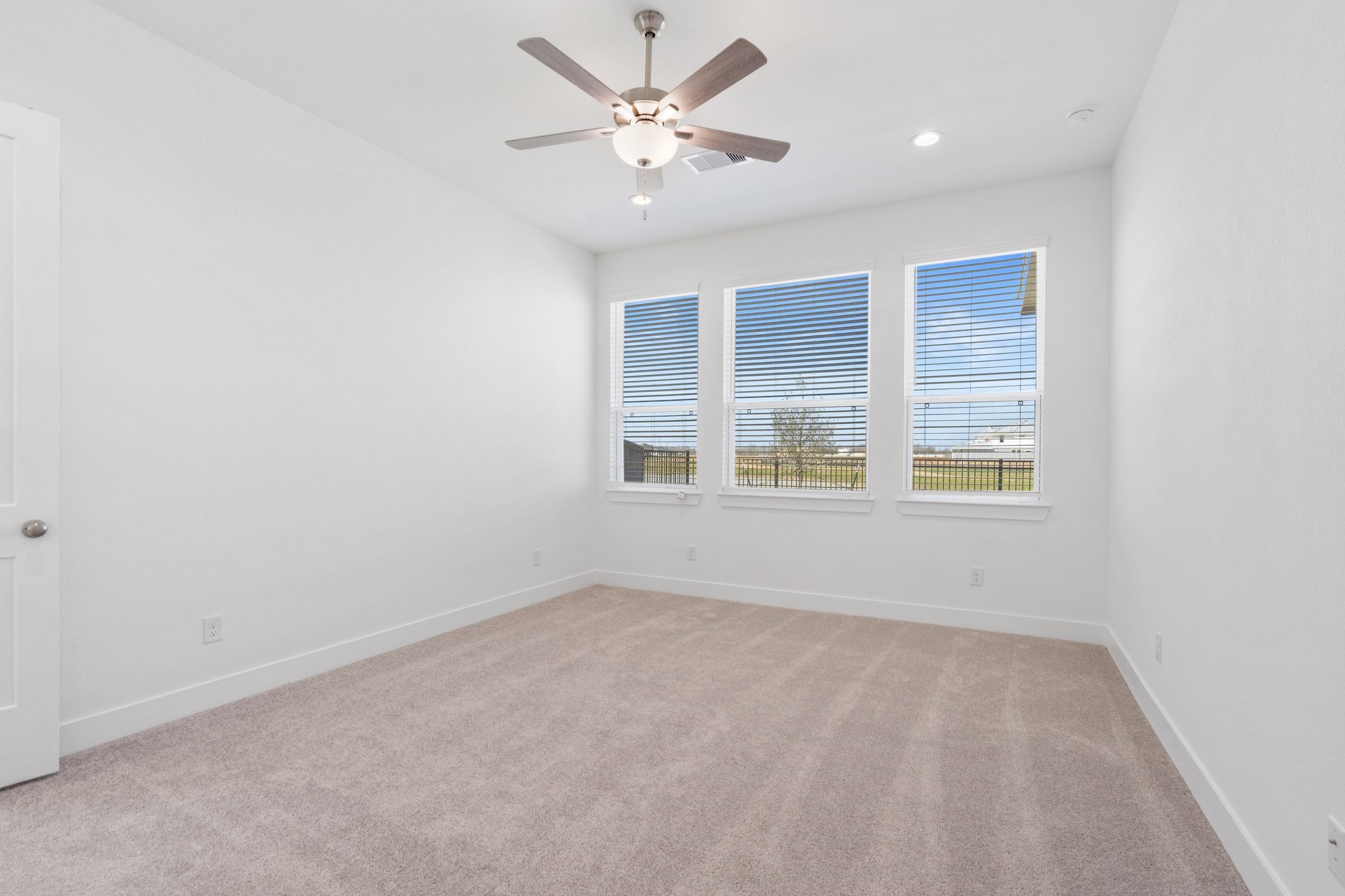 415 Rugged Rock Lane New Caney, TX 77357 - Photo 10 of 30